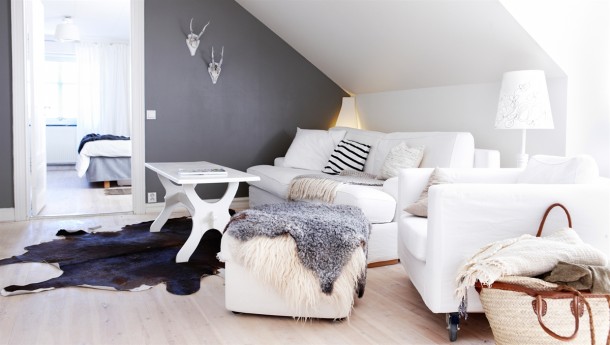 hallway-make-your-play-space-relaxed-and-flexible-6263
